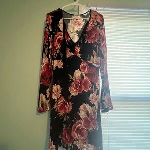 Xhilaration Pink and White Floral Top